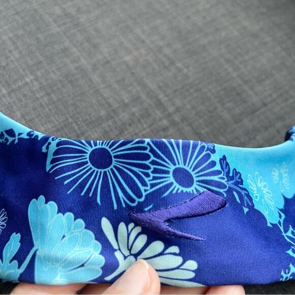 Brooks Thermal Running Headband Blue Floral One Size - Picture 2 of 6